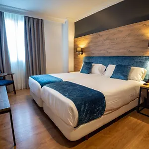 3* Hotel Familia Conde