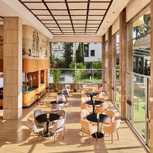 4* Hotel Nh Luz